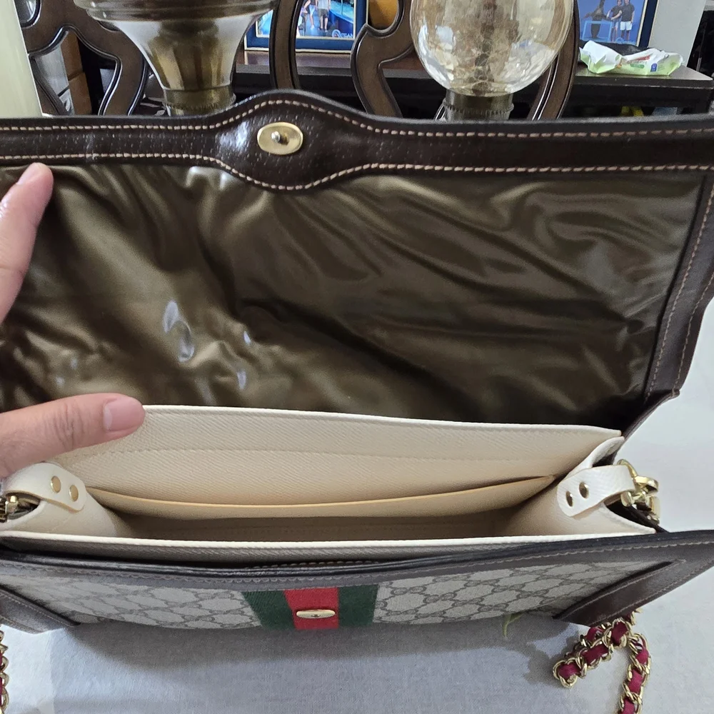 Gucci Beige GG Canvas Messenger Bag with Green-Red Web Stripe - Picture 11 of 12